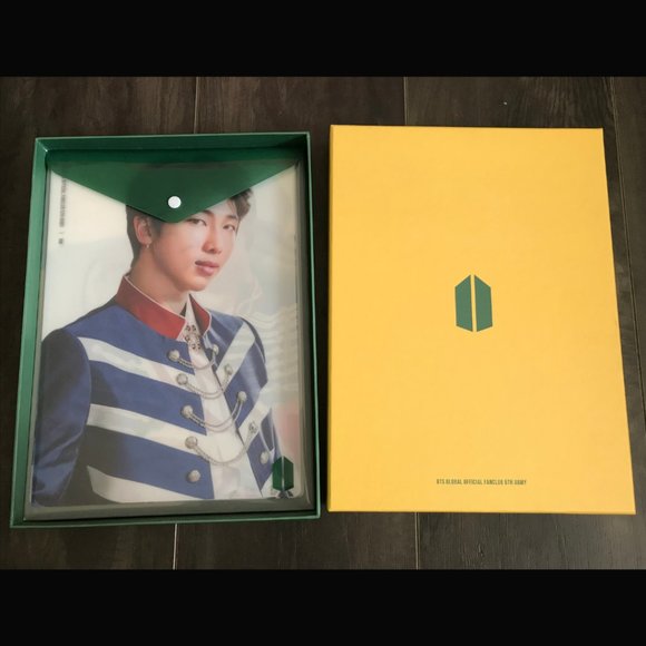 BTS Global Official Fanclub ARMY 5th term Membership ARMY ZIP Full Kit Good RARE - Picture 3 of 8